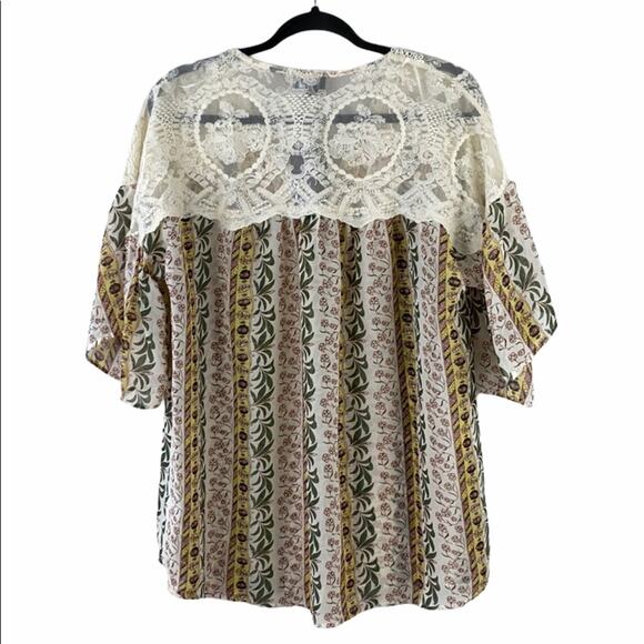 Gigio NWT Floral Crochet Lace Bell Sleeve Tunic Top M - Picture 9 of 9